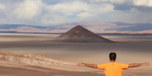 VIDEO Cono de Arita: o piramidă suprarealistă în pustietățile Argentinei